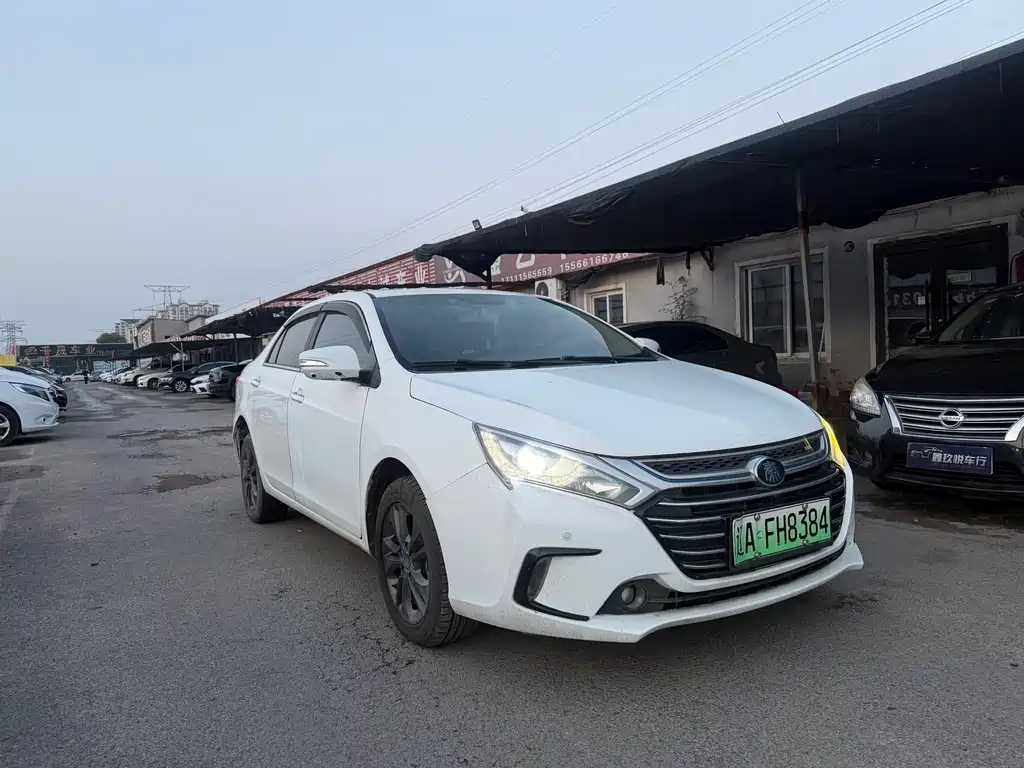 BYD Qin NEV — фото 2