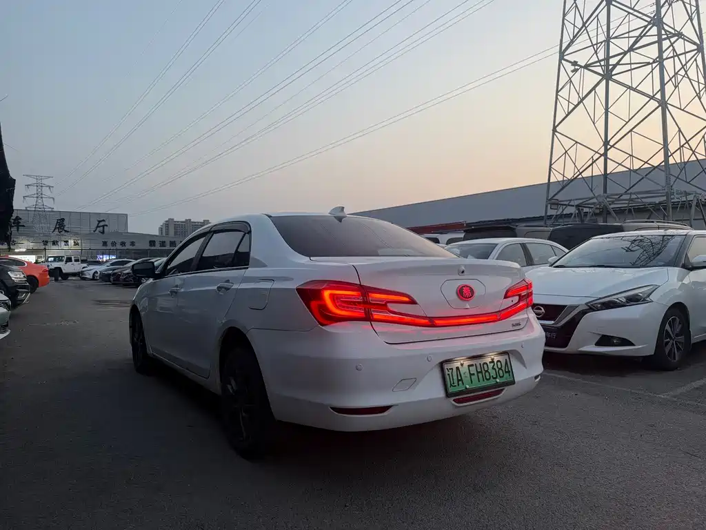 BYD Qin NEV — фото 6