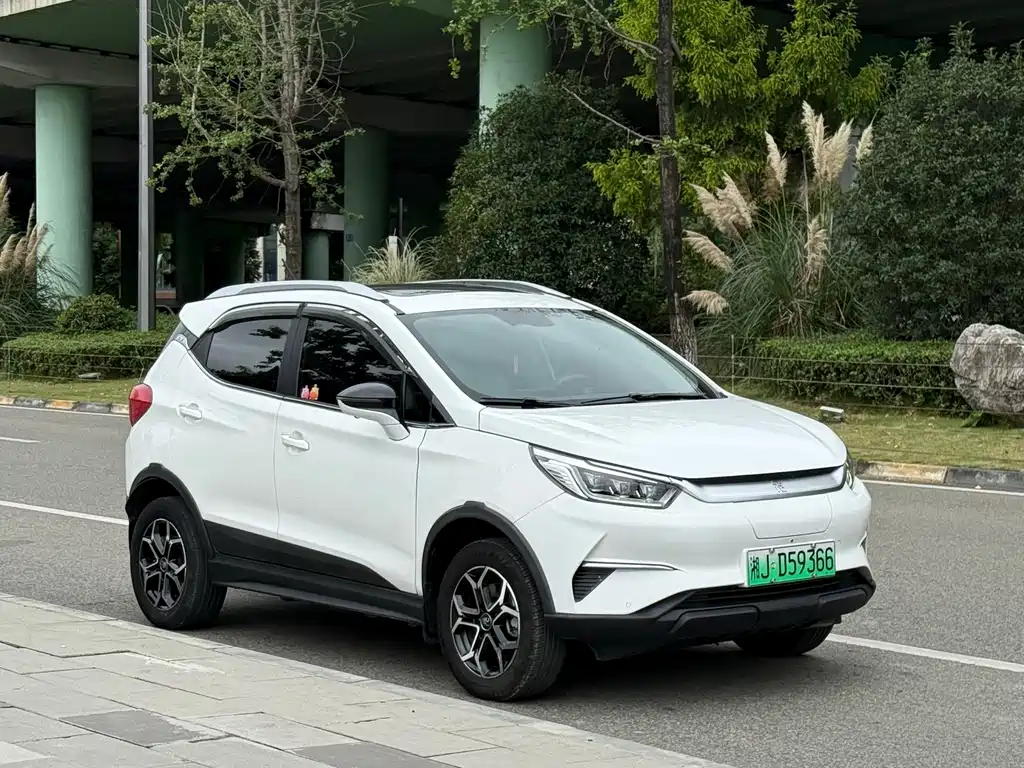 BYD Yuan Pro — фото 3