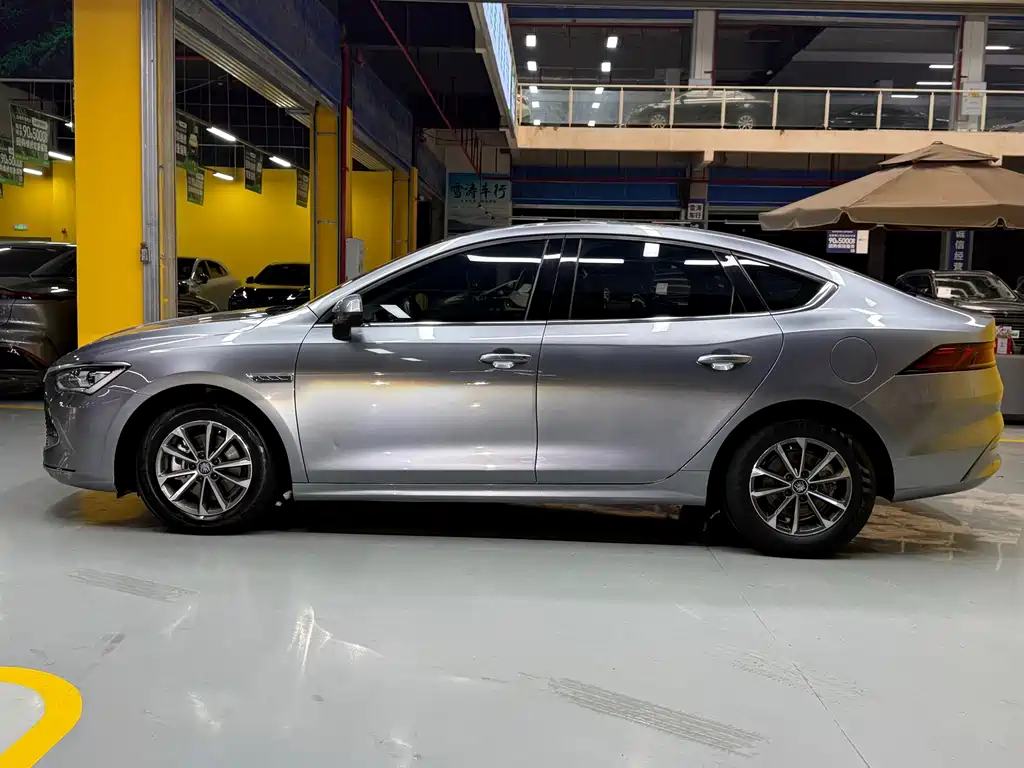 BYD Qin PLUS — фото 8