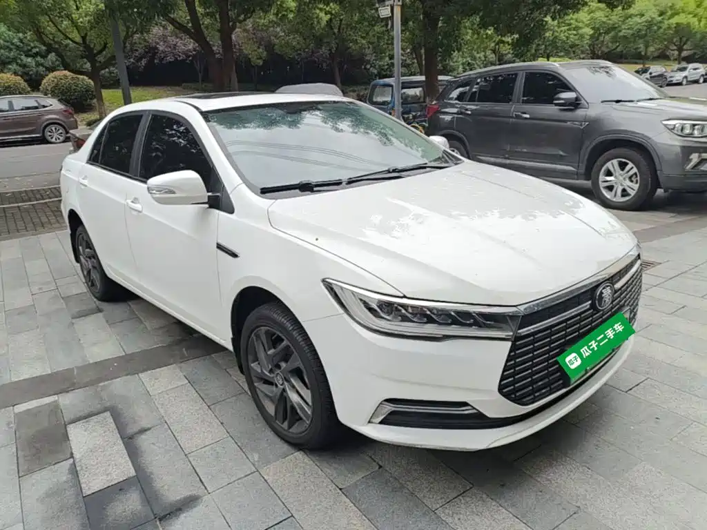 BYD Qin NEV — фото 4