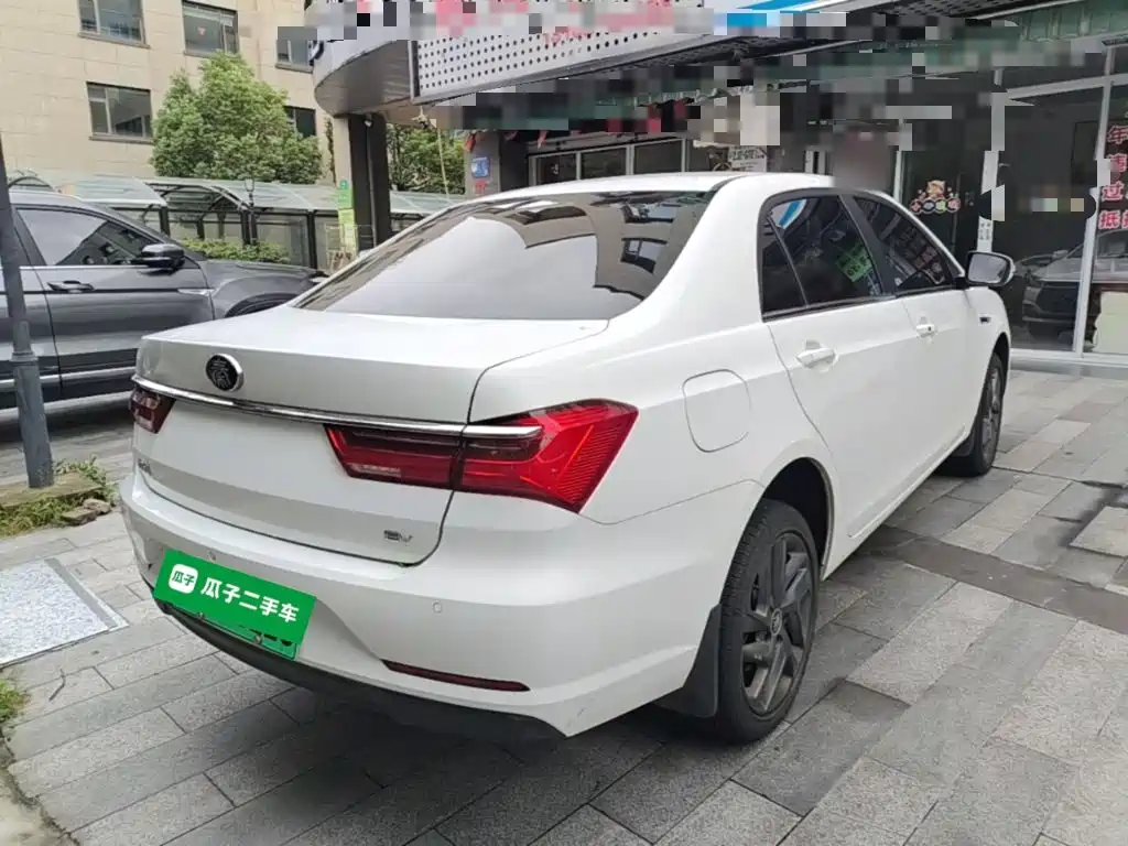 BYD Qin NEV — фото 7