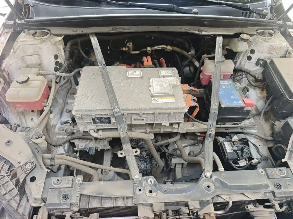 BYD Qin Pro NEV — фото 11