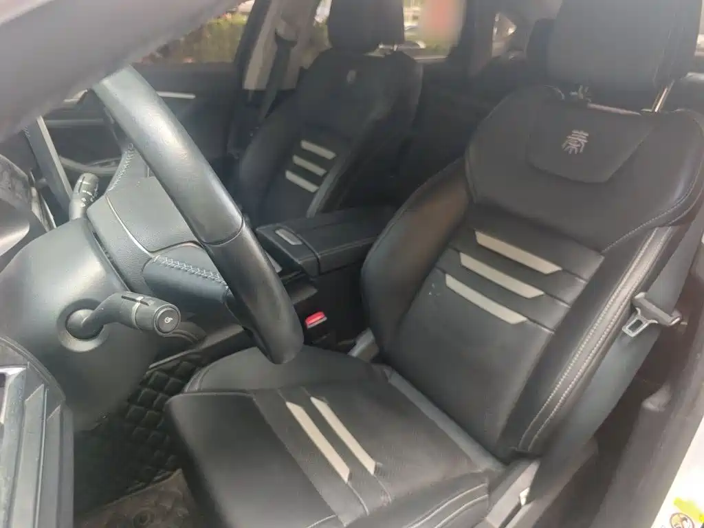 BYD Qin Pro NEV — фото 8