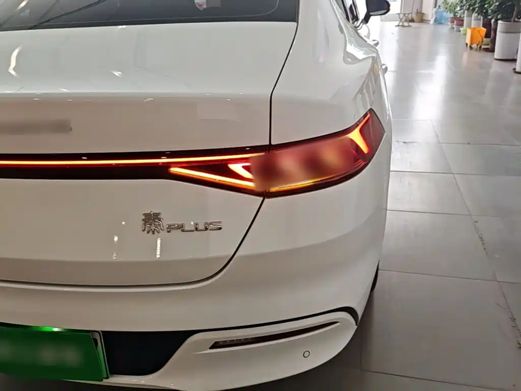 BYD Qin PLUS — фото 8
