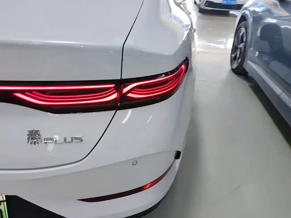 BYD Qin PLUS — фото 8