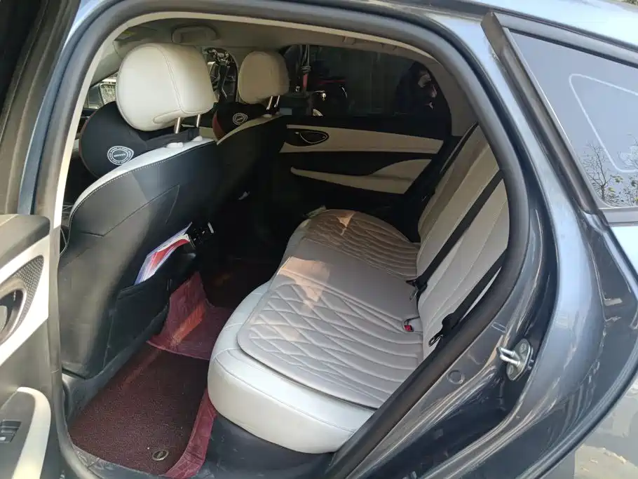 BYD Seal 05 DM-i — фото 11