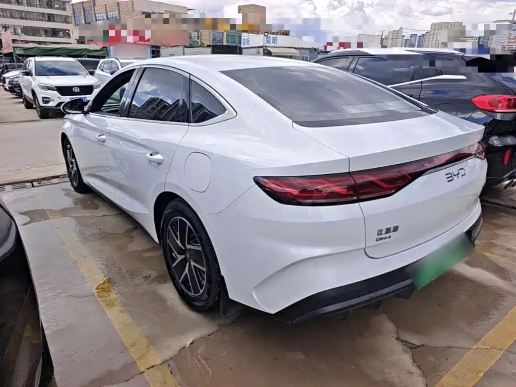 BYD Qin L — фото 5