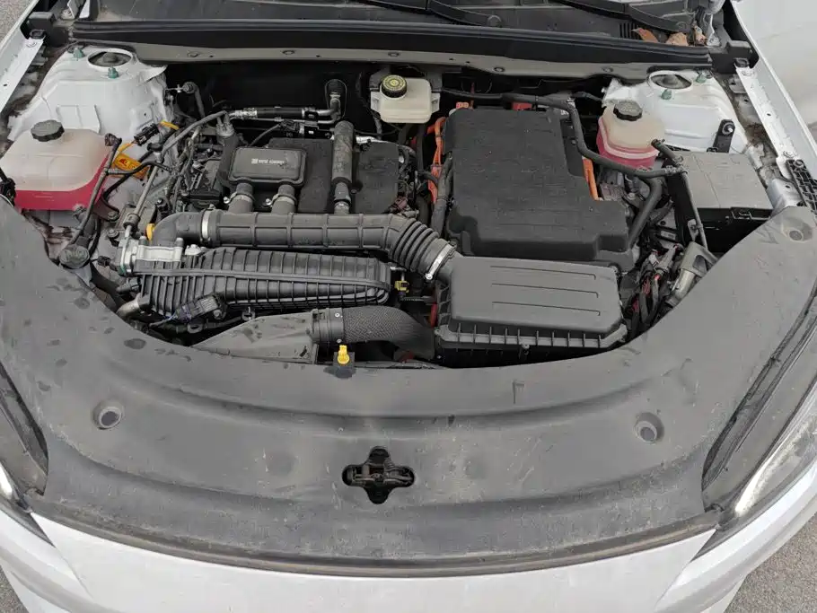 BYD Seal 05 DM-i — фото 10