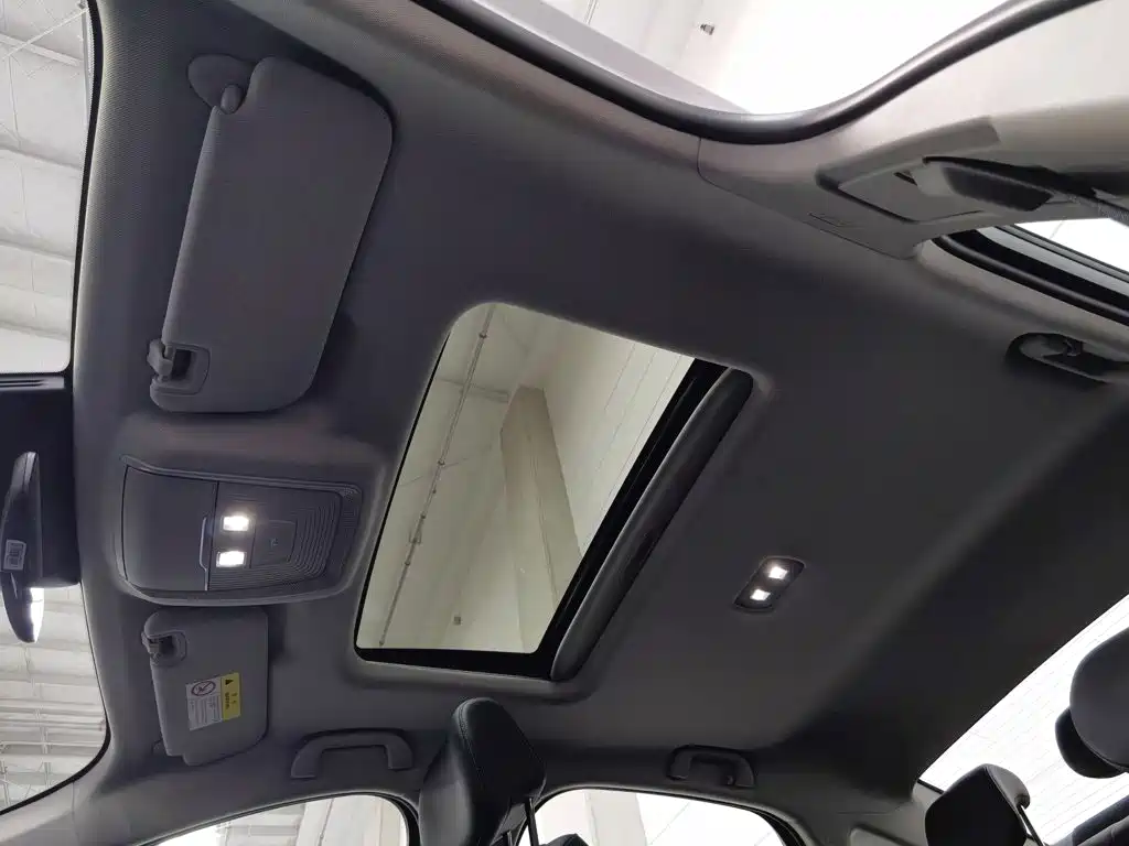 BYD Seal 05 DM-i — фото 14