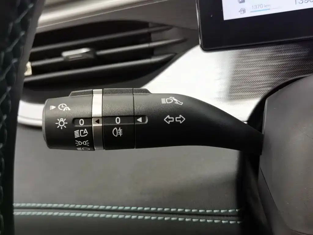 BYD Seal 05 DM-i — фото 21