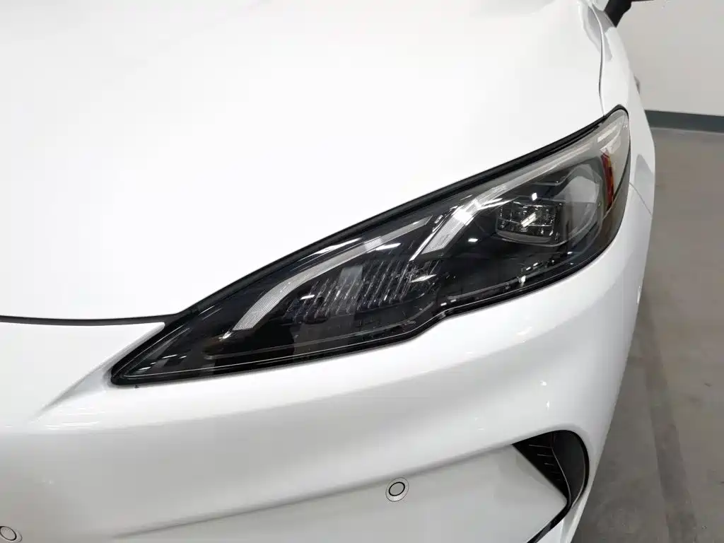 BYD Seal 05 DM-i — фото 7