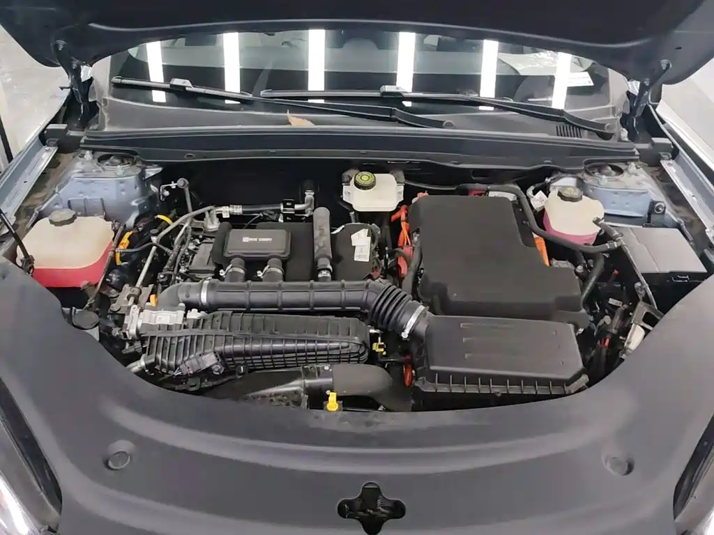 BYD Seal 05 DM-i — фото 20