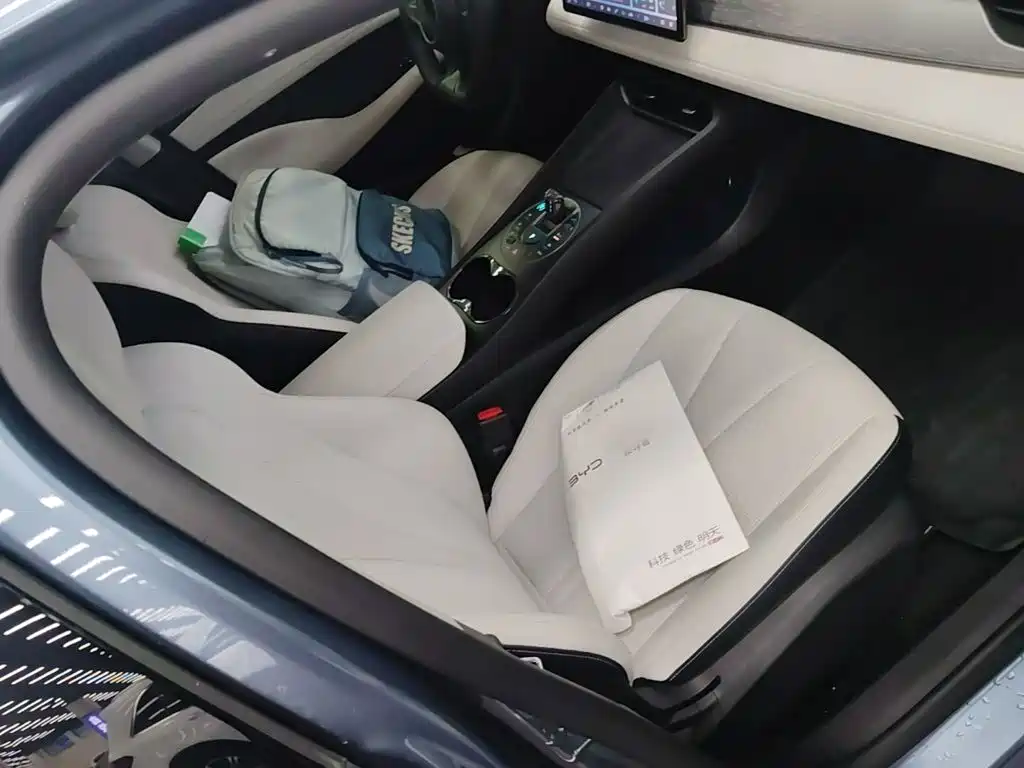 BYD Seal 05 DM-i — фото 25