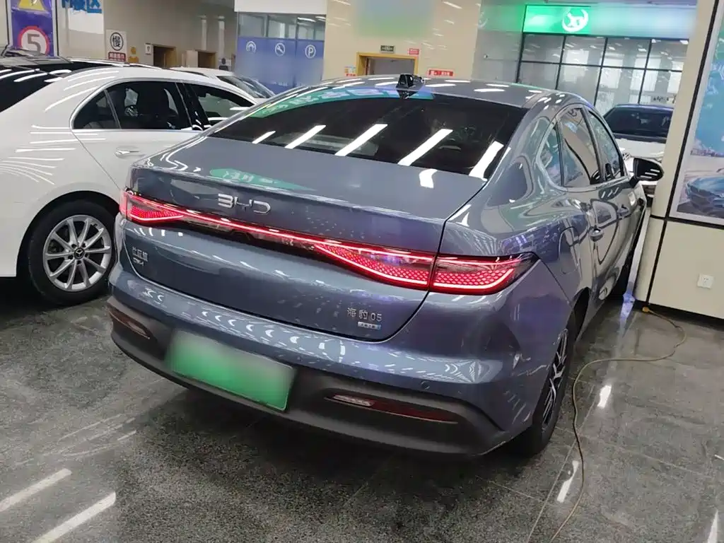 BYD Seal 05 DM-i — фото 7