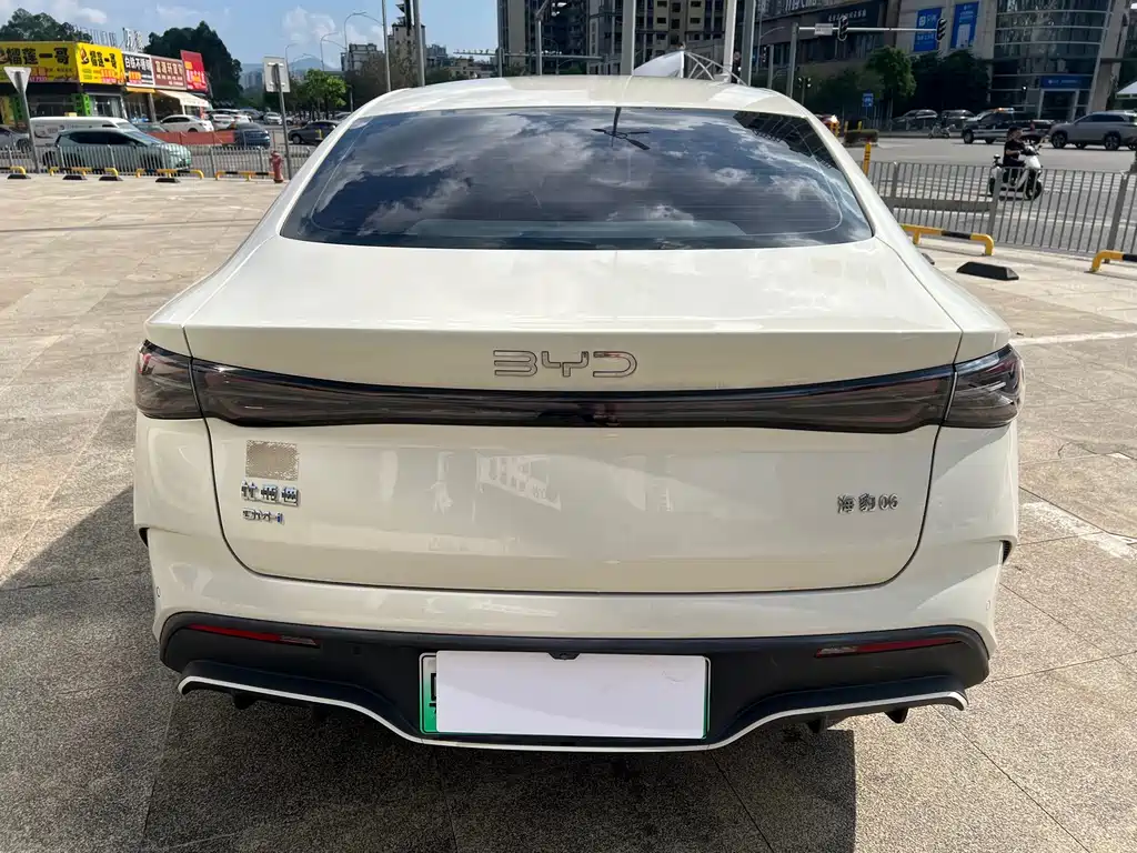BYD Seal 06 — фото 8