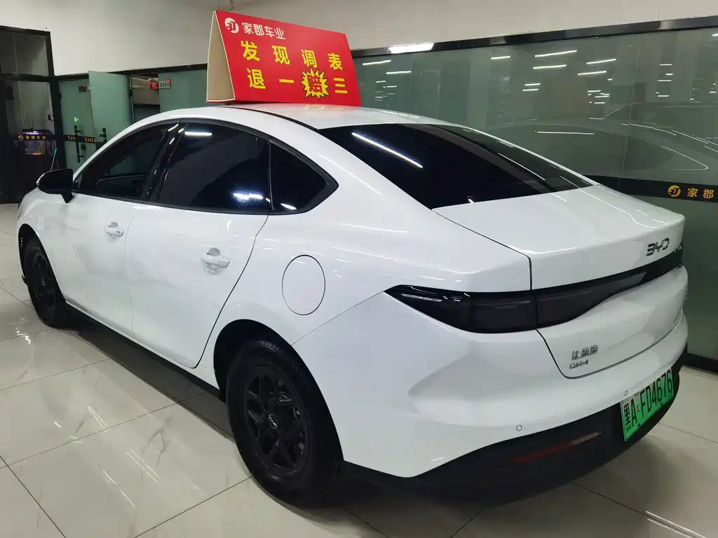 BYD Seal 05 DM-i — фото 4