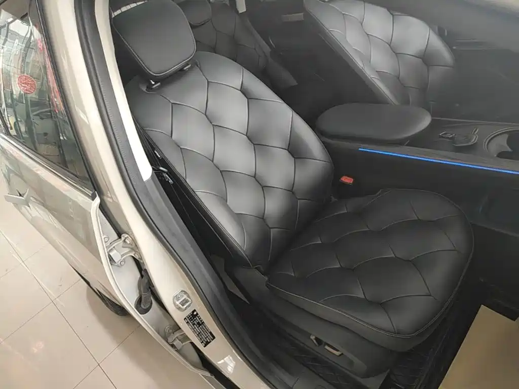 Baojun Yunduo — фото 25
