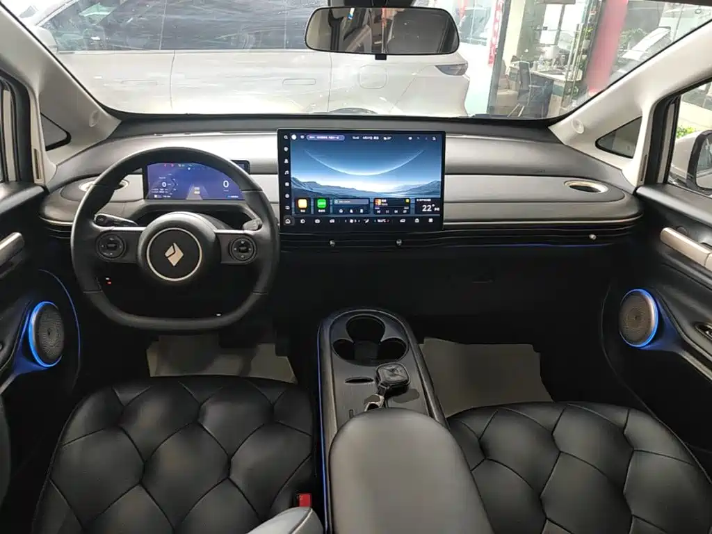 Baojun Yunduo — фото 10
