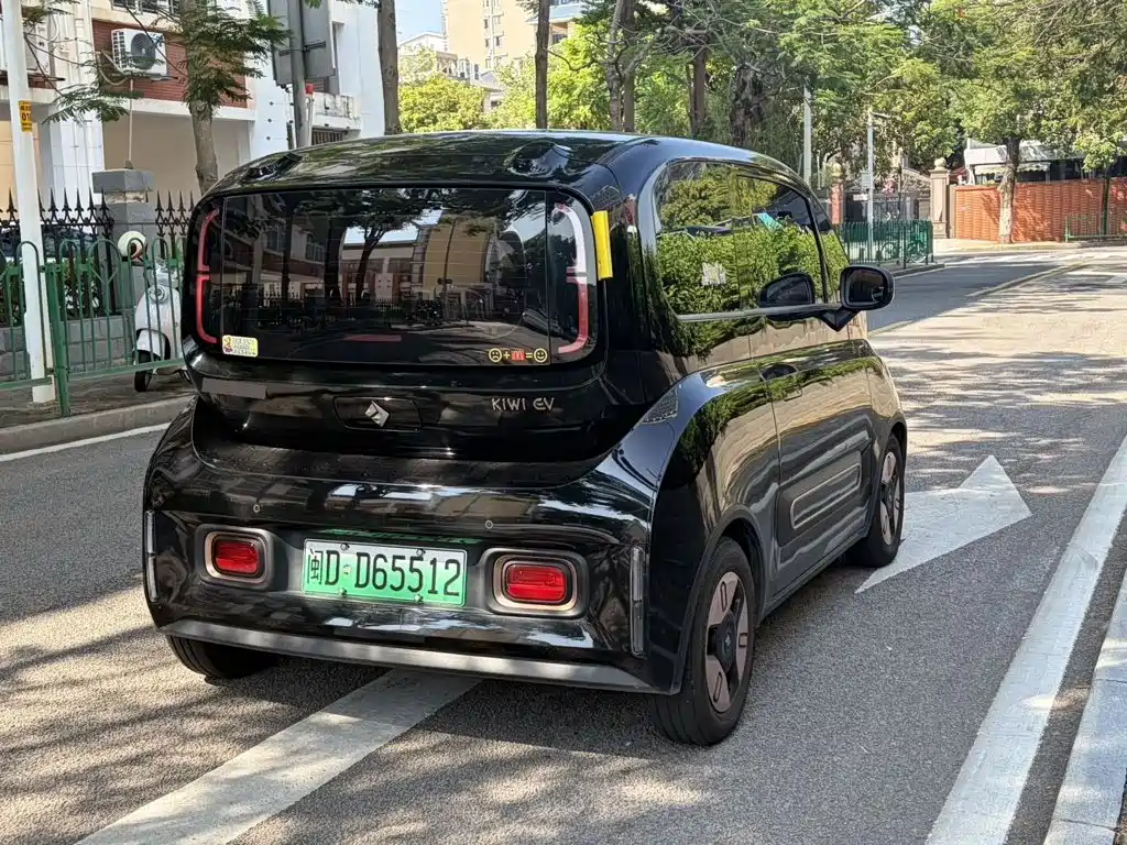 Baojun KiWi EV — фото 7