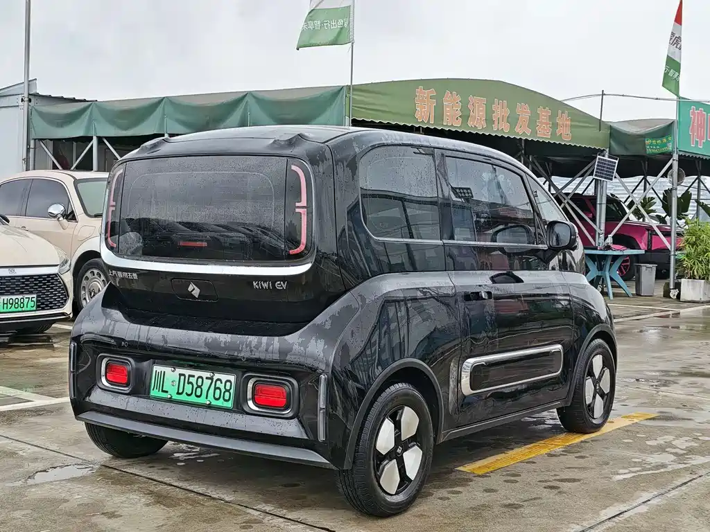 Baojun KiWi EV — фото 7