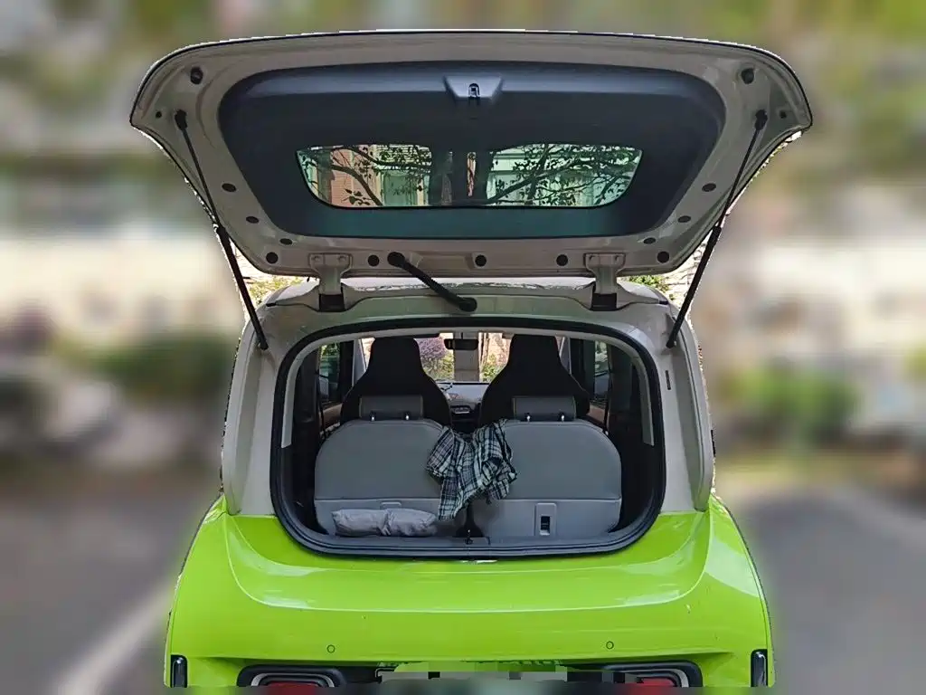 Baojun KiWi EV — фото 15