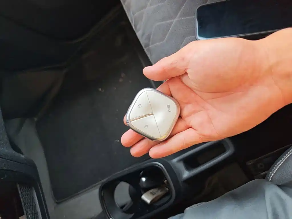 Baojun KiWi EV — фото 17