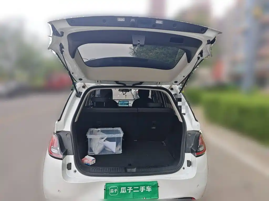 Baojun Yunduo — фото 10