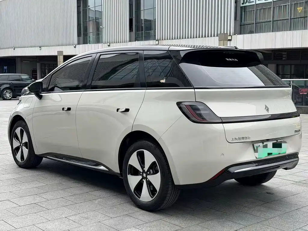 Baojun Yunduo — фото 4