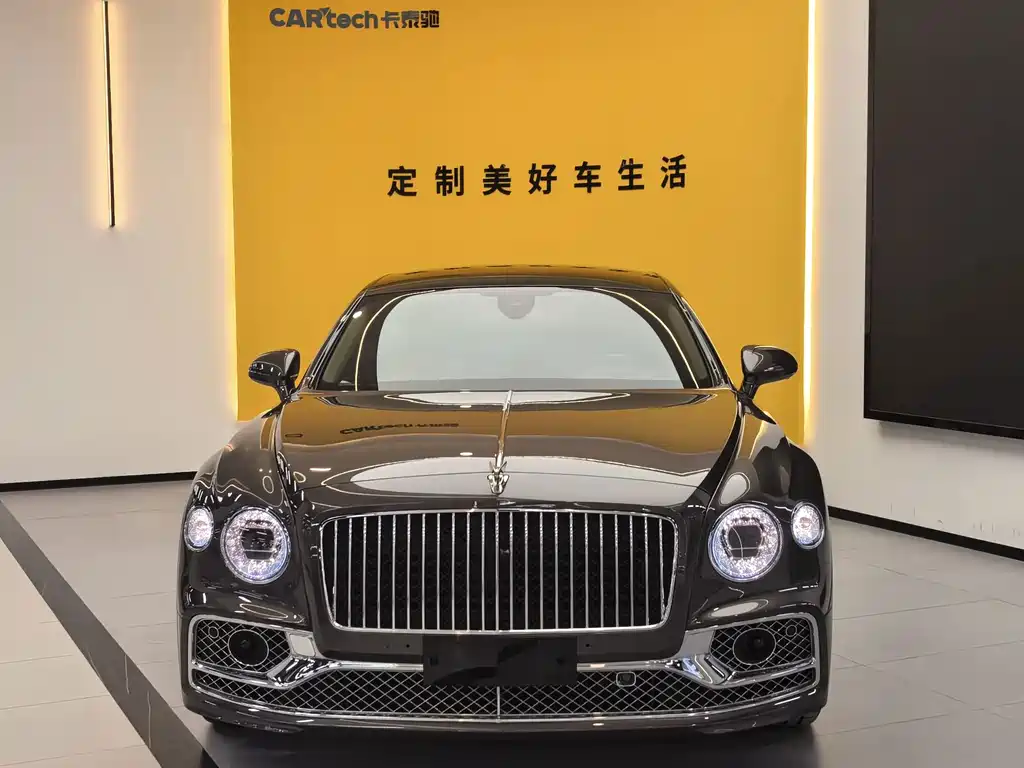 Bentley Flying Spur — фото 2