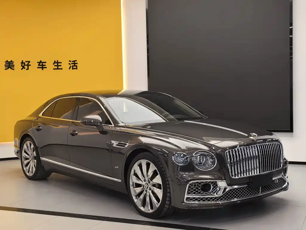 Bentley Flying Spur — фото 3