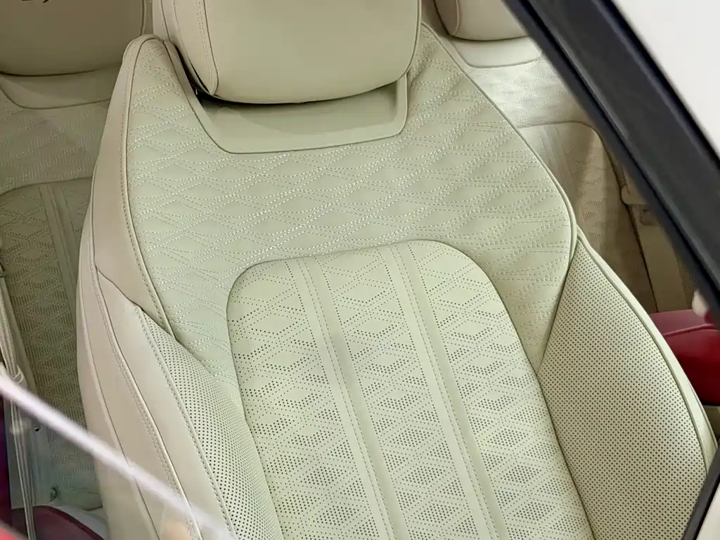 Bentley Continental PHEV — фото 33