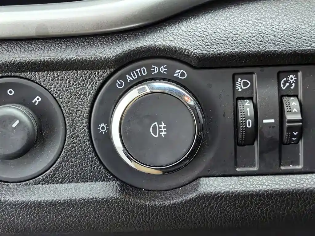 Buick Excelle — фото 21