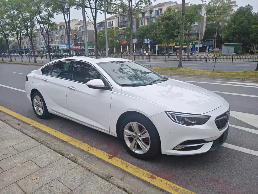 Buick Regal — фото 3