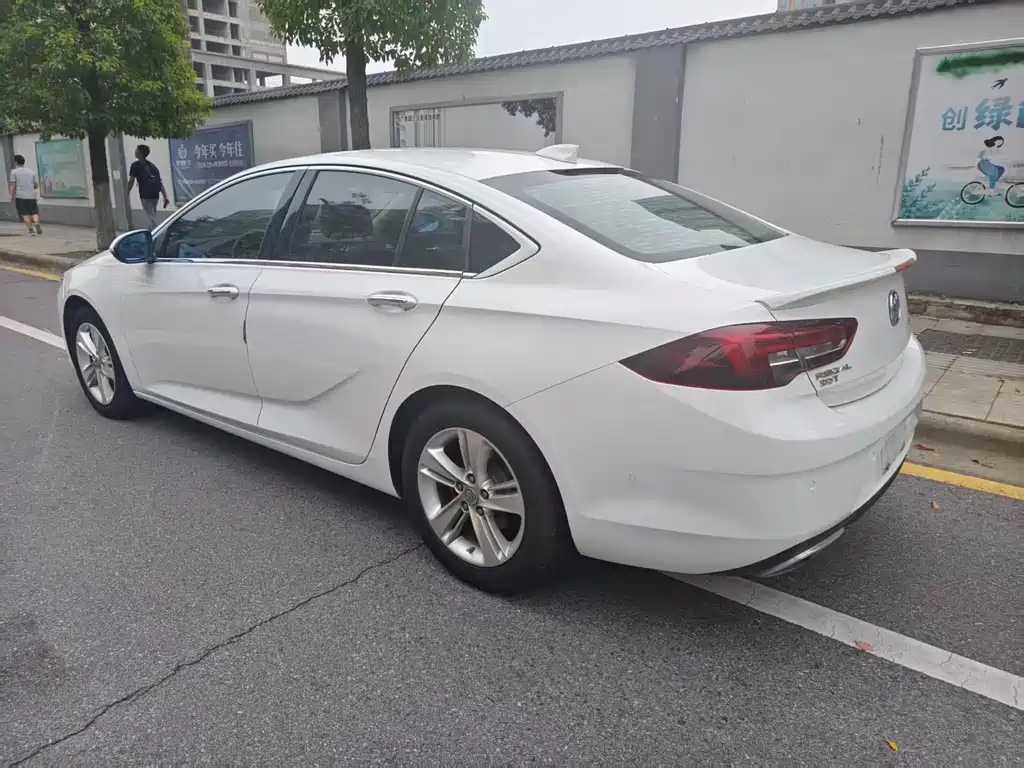 Buick Regal — фото 7