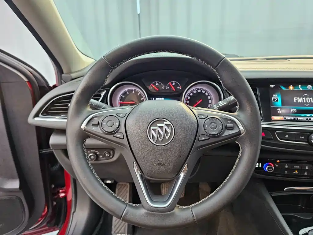 Buick Regal — фото 14