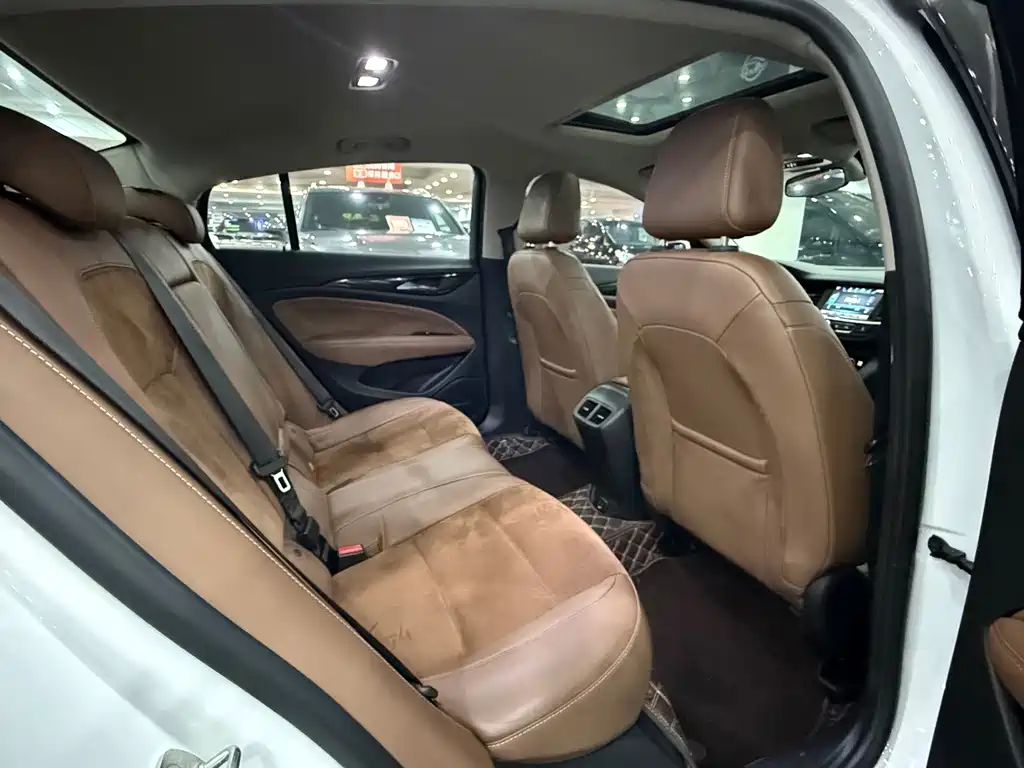 Buick Regal — фото 11