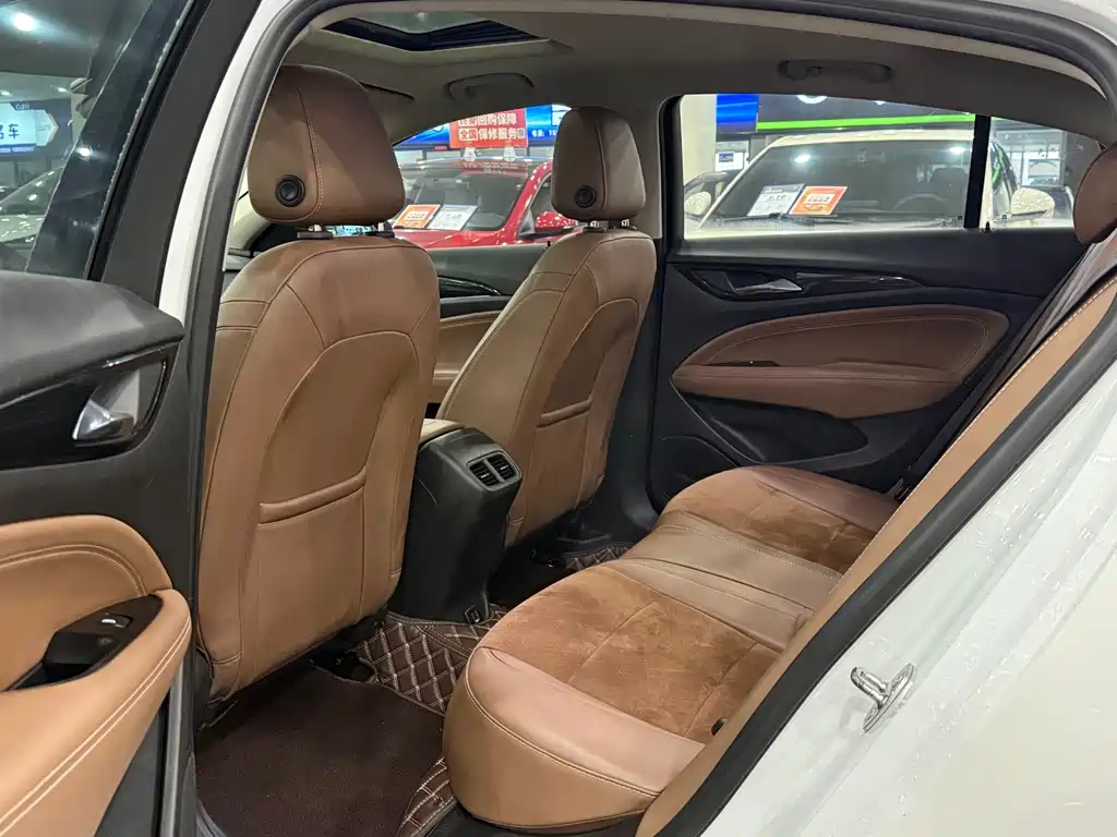 Buick Regal — фото 9