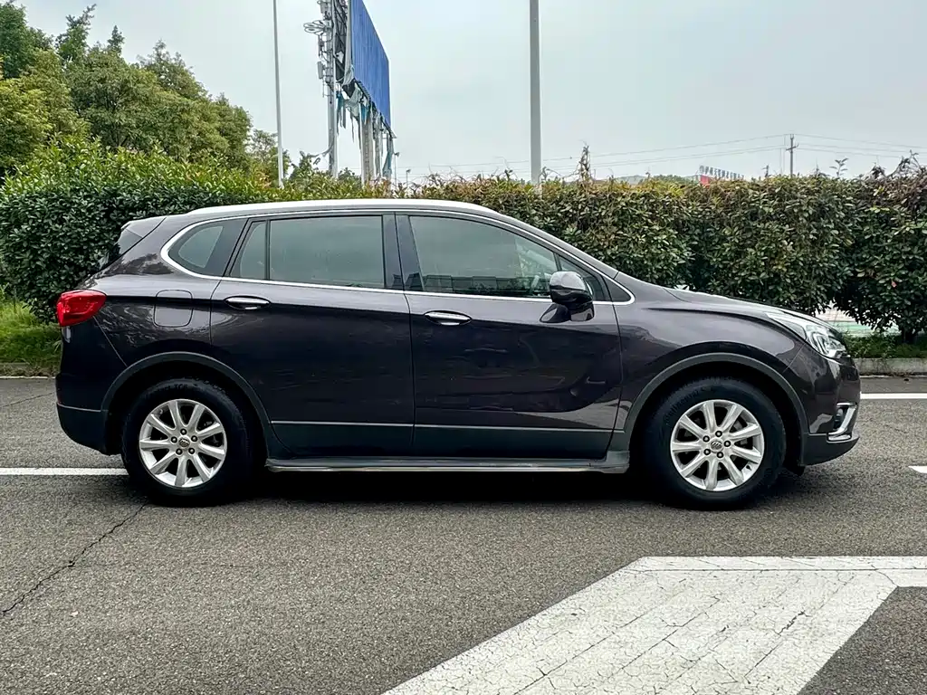 Buick Envision Plus — фото 5