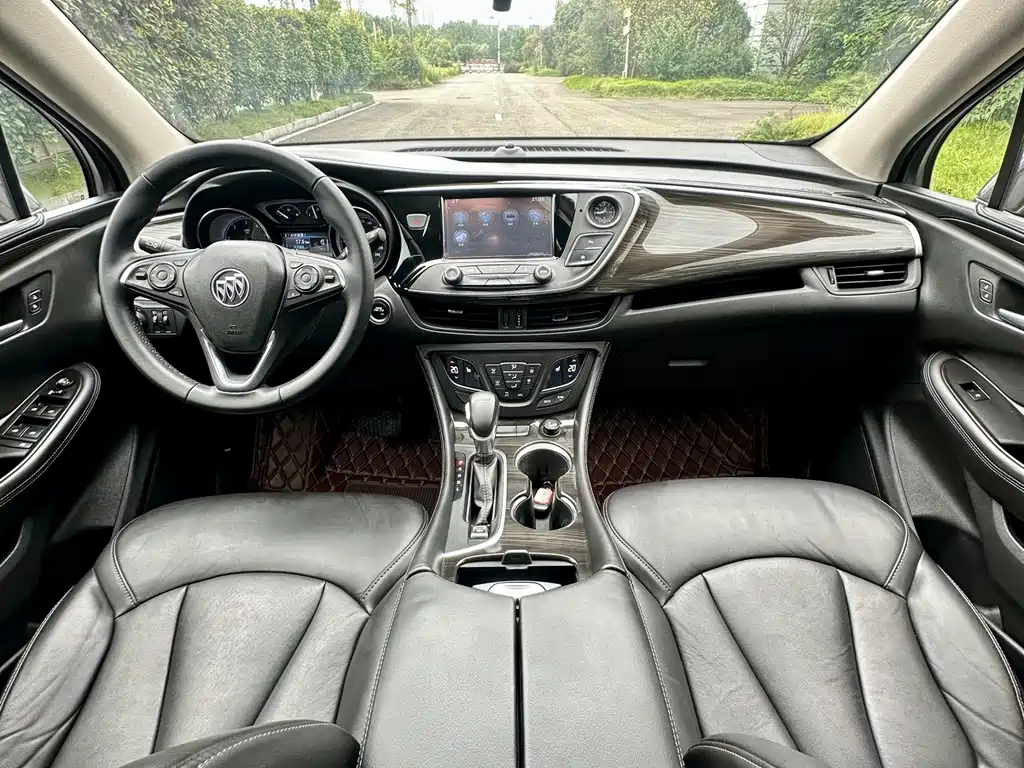 Buick Envision Plus — фото 9