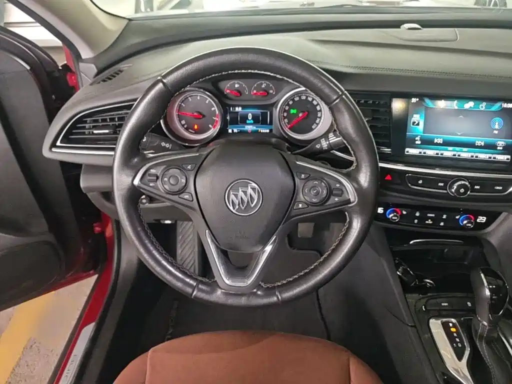 Buick Regal — фото 11