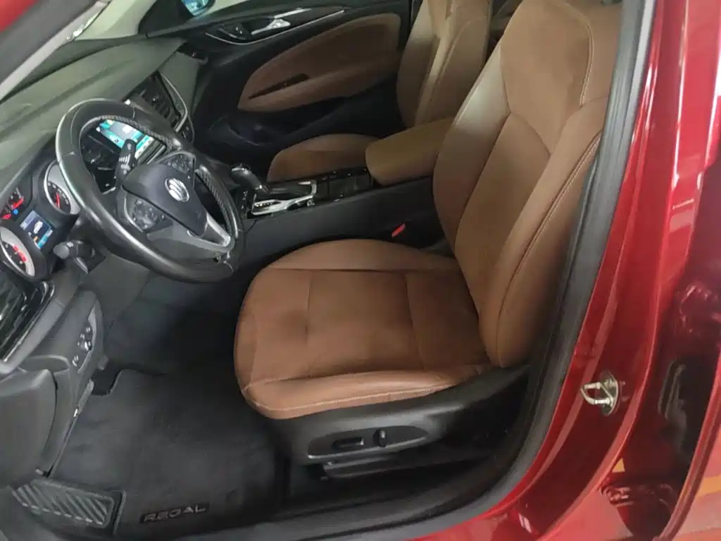 Buick Regal — фото 15