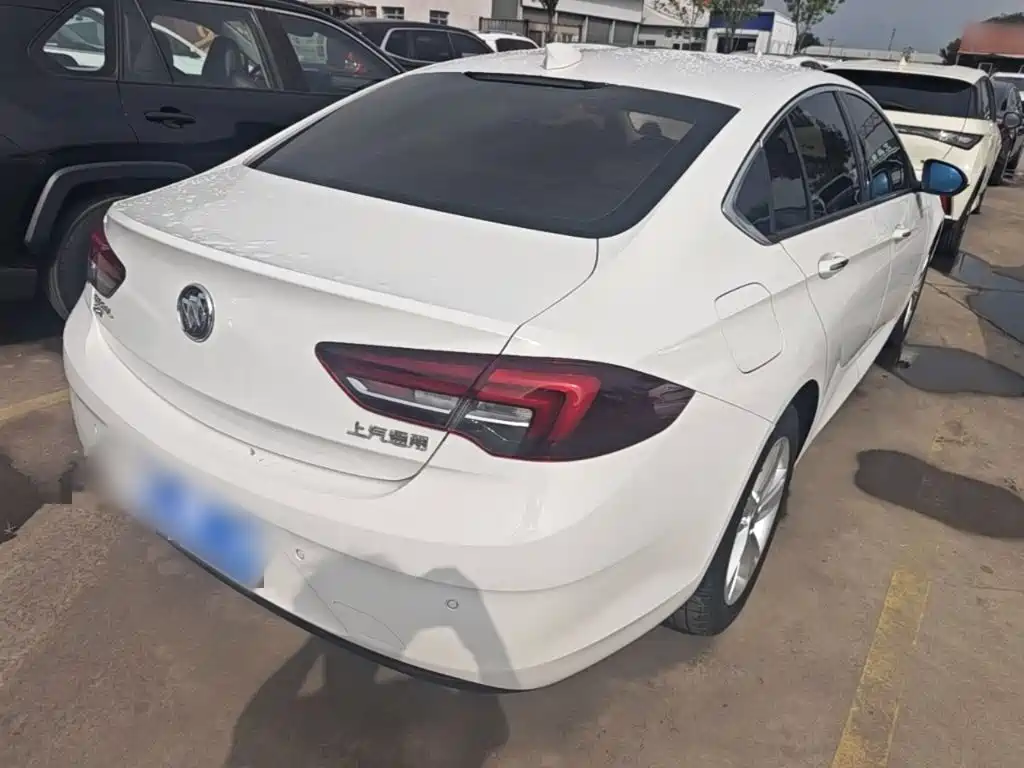 Buick Regal — фото 7