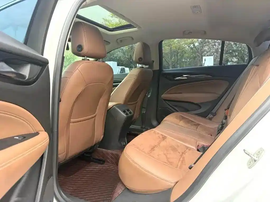 Buick Regal — фото 7