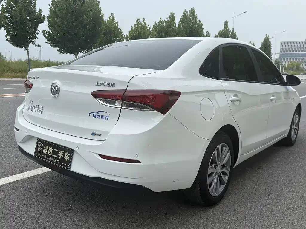 Buick Excelle — фото 9