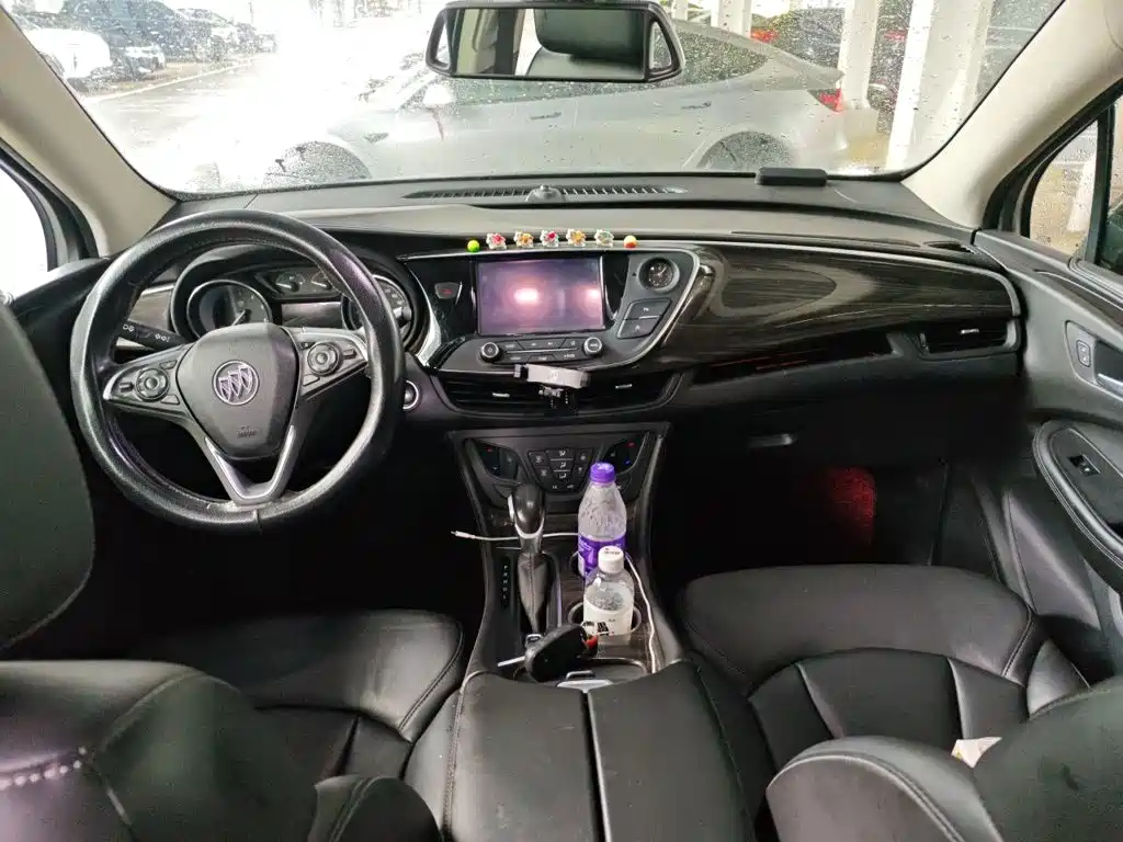 Buick Envision Plus — фото 5