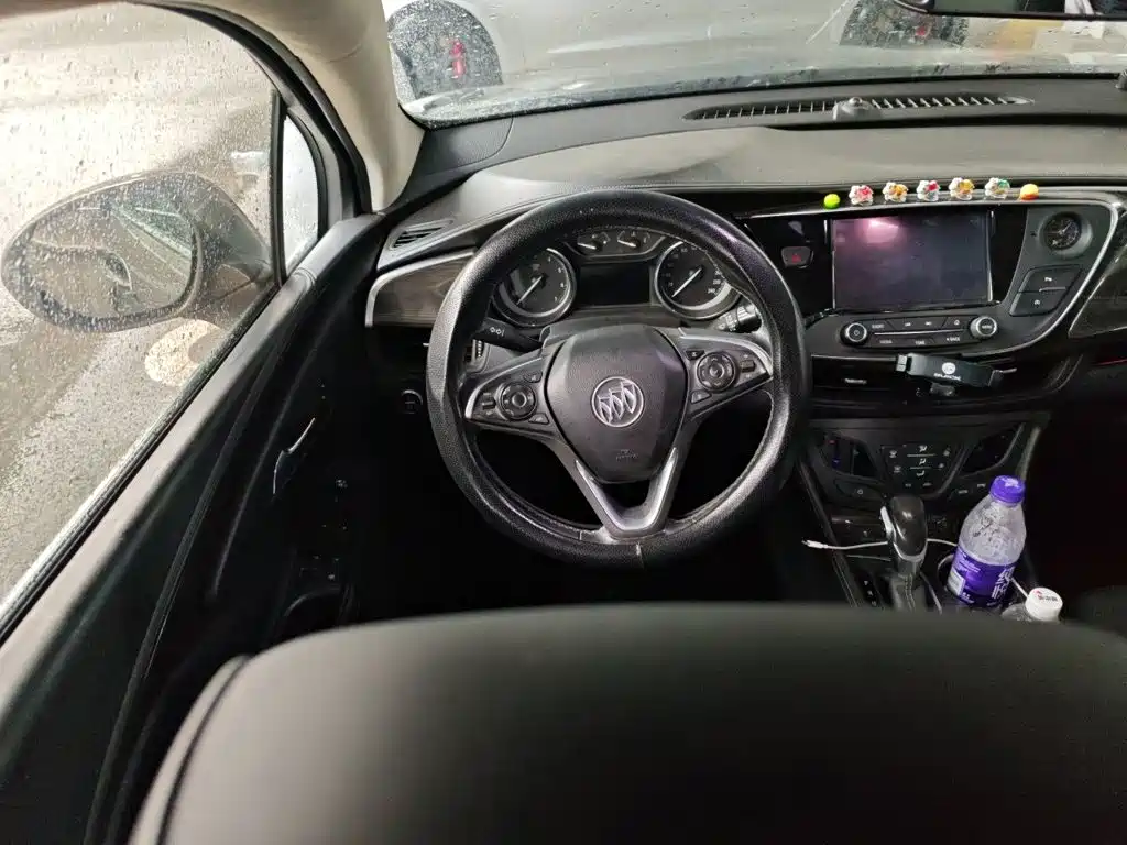 Buick Envision Plus — фото 6