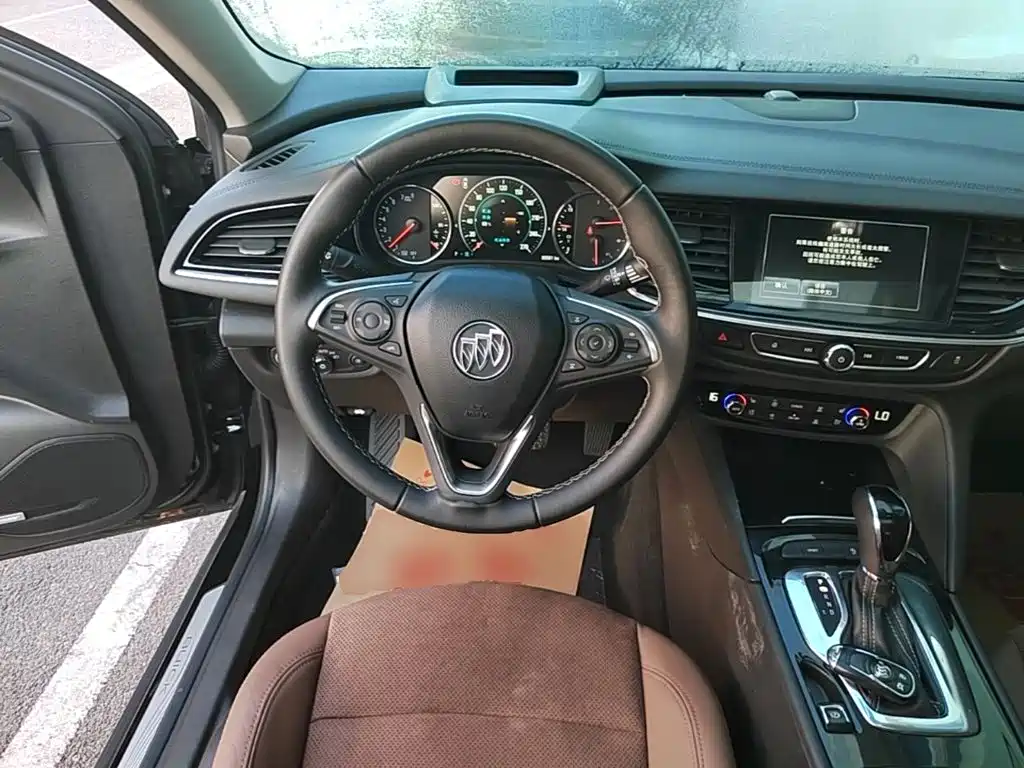 Buick Regal — фото 11