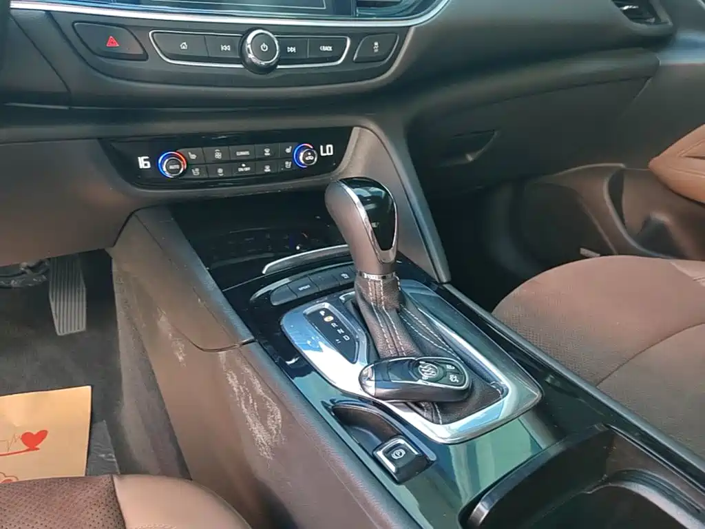 Buick Regal — фото 14