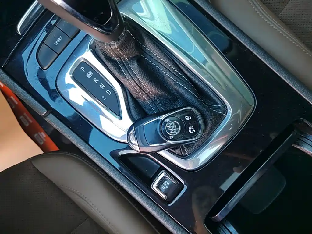 Buick Regal — фото 9